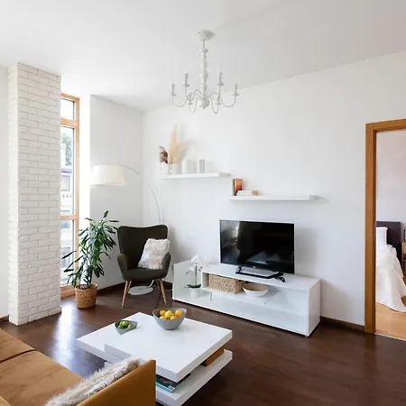 アパート Ziedondarza Park One Bedroom With Balcony *