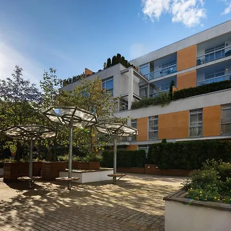 アパート Ziedondarza Park One Bedroom With Balcony *
