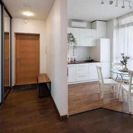 Ziedondarza Park One Bedroom With Balcony リガ